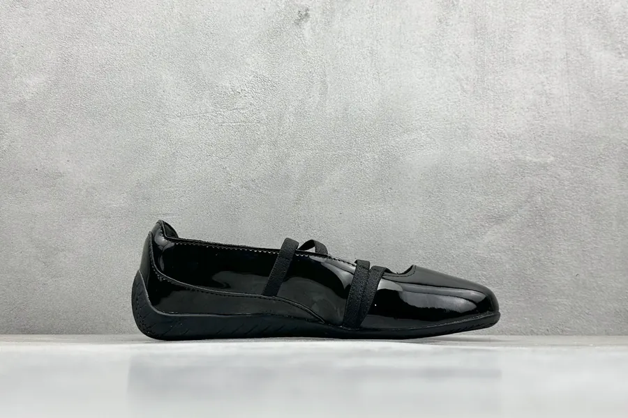 PUM Speedcat Low Top Ballet Flats Comfortable and Versatile