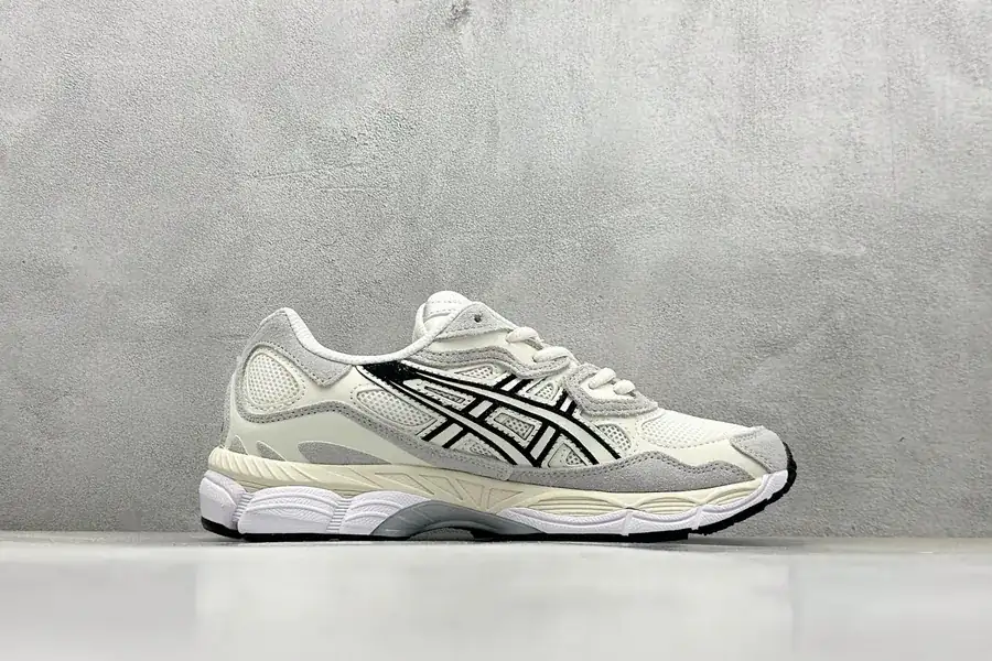 ASI GEL C™ Low Top Athletic Sneakers