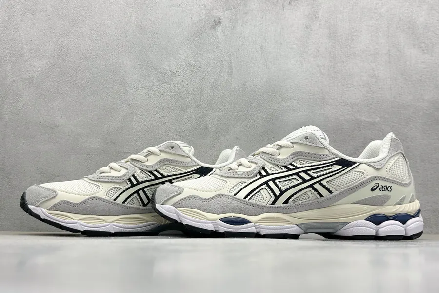 ASI GEL C™ Low Top Athletic Sneakers