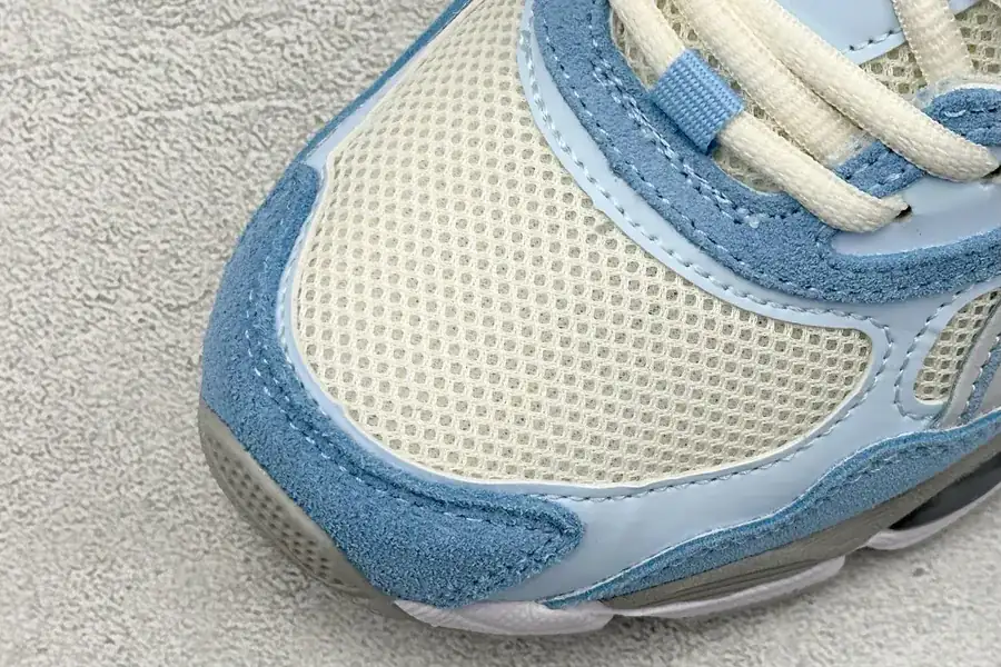 ASI GEL C™ Low Top Sport Sneakers