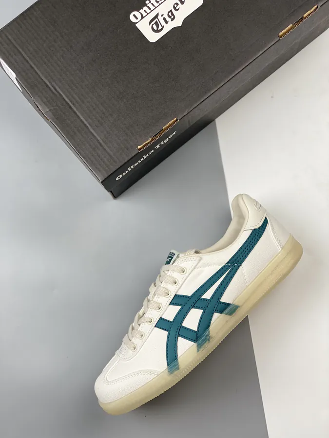 Asics Onitsuka Tiger Tokuten Vintage Sneaker for Men and Women