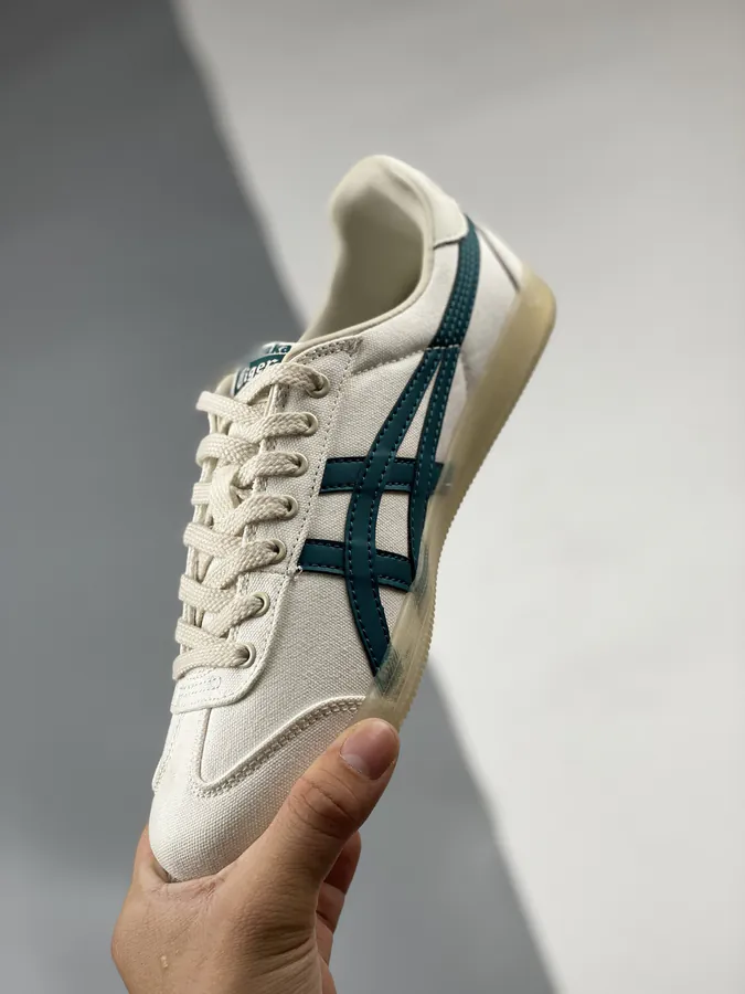 Asics Onitsuka Tiger Tokuten Vintage Sneaker for Men and Women