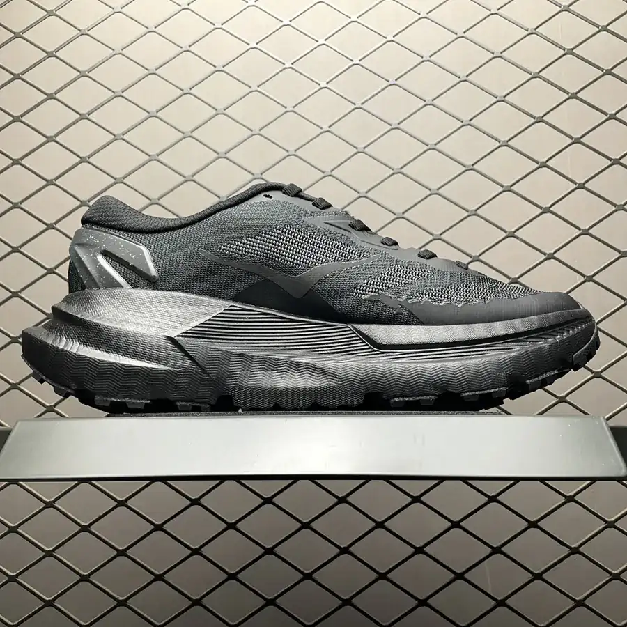 Hoka Mafate X Lightweight Mountain Running Shoes