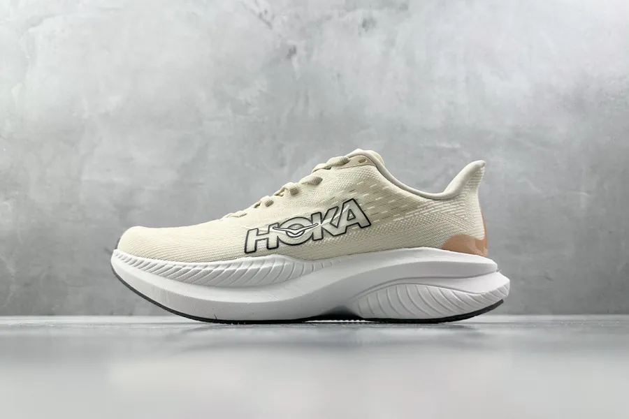 HOKA ONE ONE Bucket Bag in Egg Wine Color