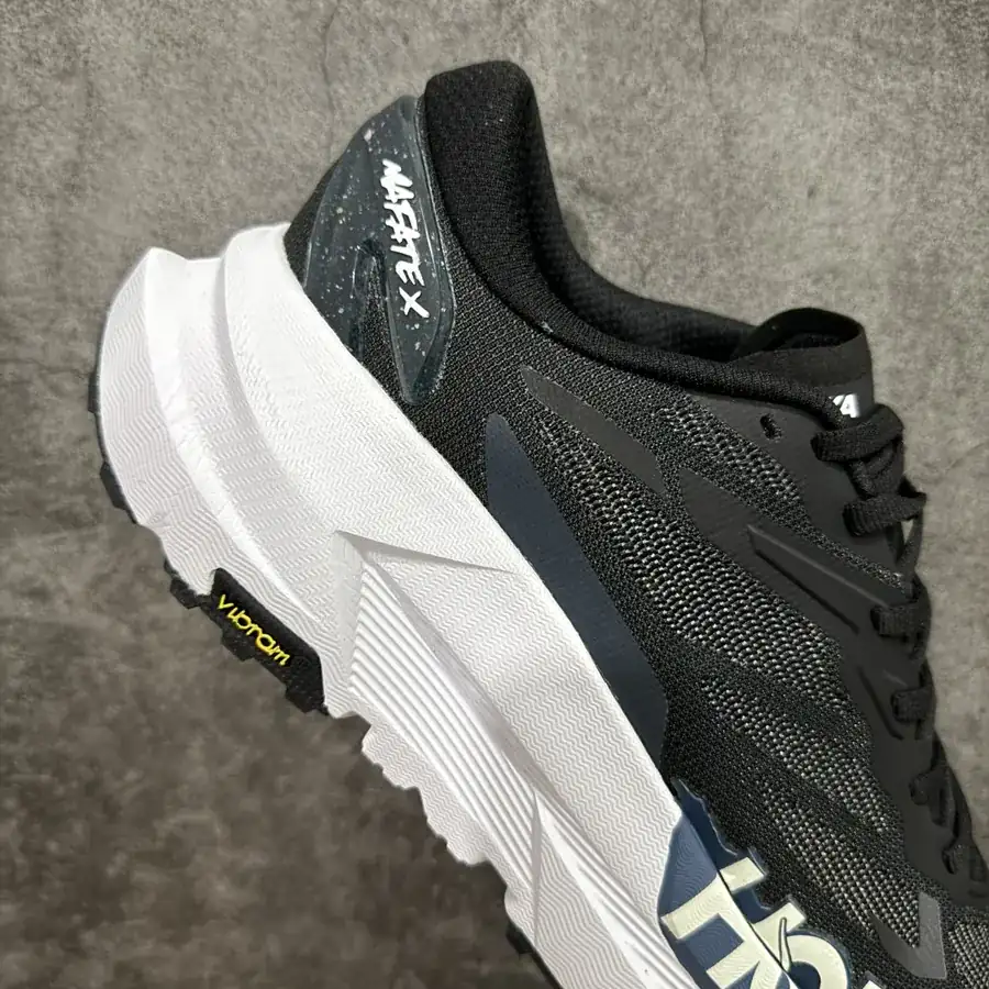 Hoka Mafate Speed X Running Shoes