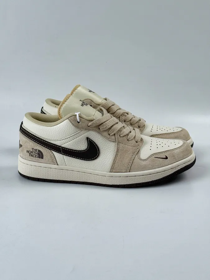 Air Jordan 1 Retro Low x The North Face