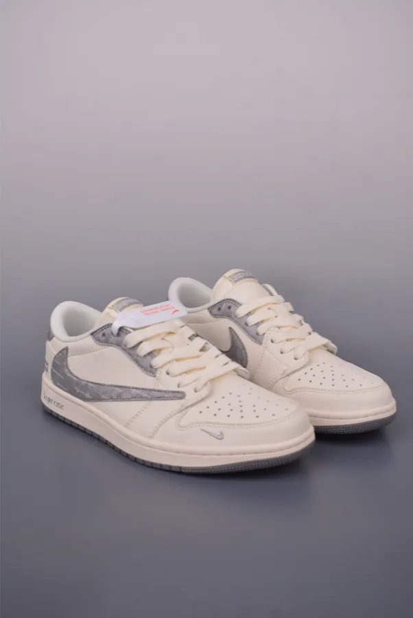 Fraent x Travis Scott x Air 1 Low 三方联名低帮倒钩鞋