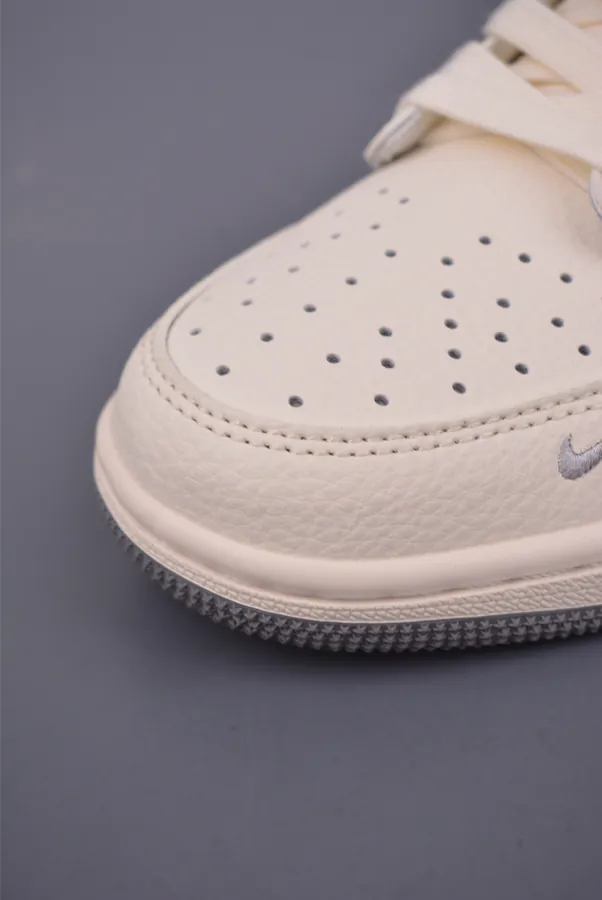 Fraent x Travis Scott x Air 1 Low 三方联名低帮倒钩鞋