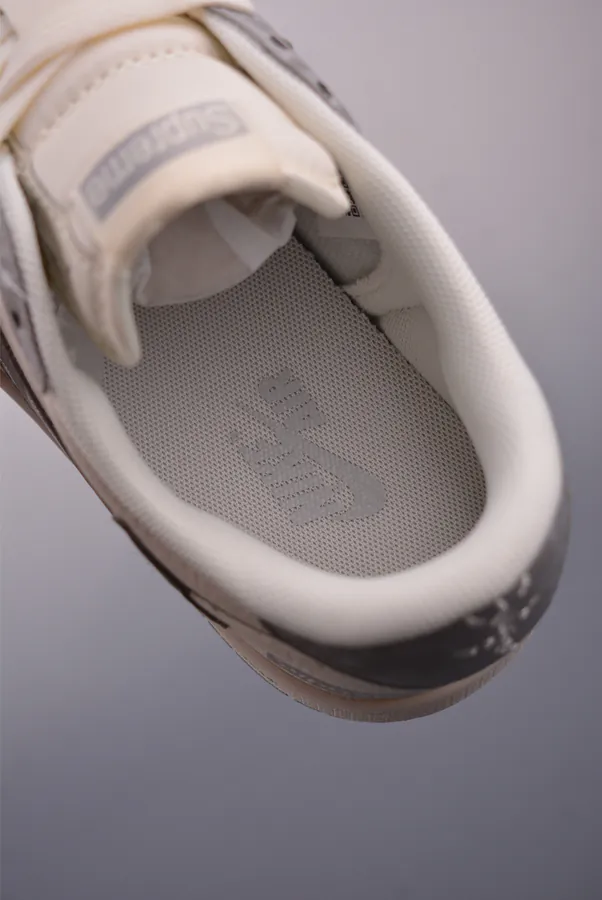 Fraent x Travis Scott x Air 1 Low 三方联名低帮倒钩鞋