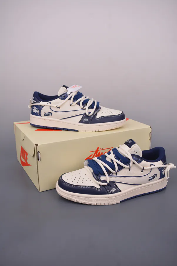 Fraent x Travis Scott x Kaws 1 Low Converse Collaborative Sneaker