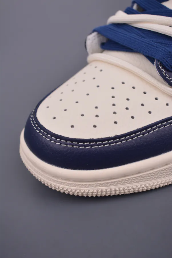 Fraent x Travis Scott x Kaws 1 Low Converse Collaborative Sneaker