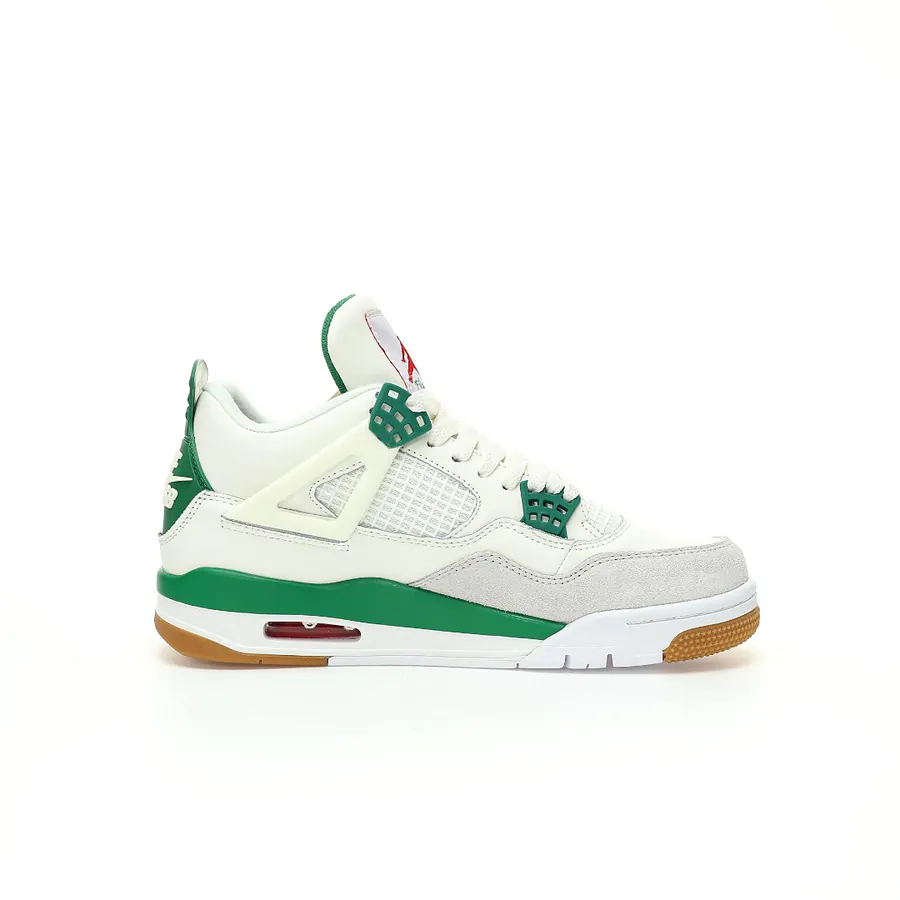 SB x Air 4 Retro SP Basketball Shoe in Pine Green