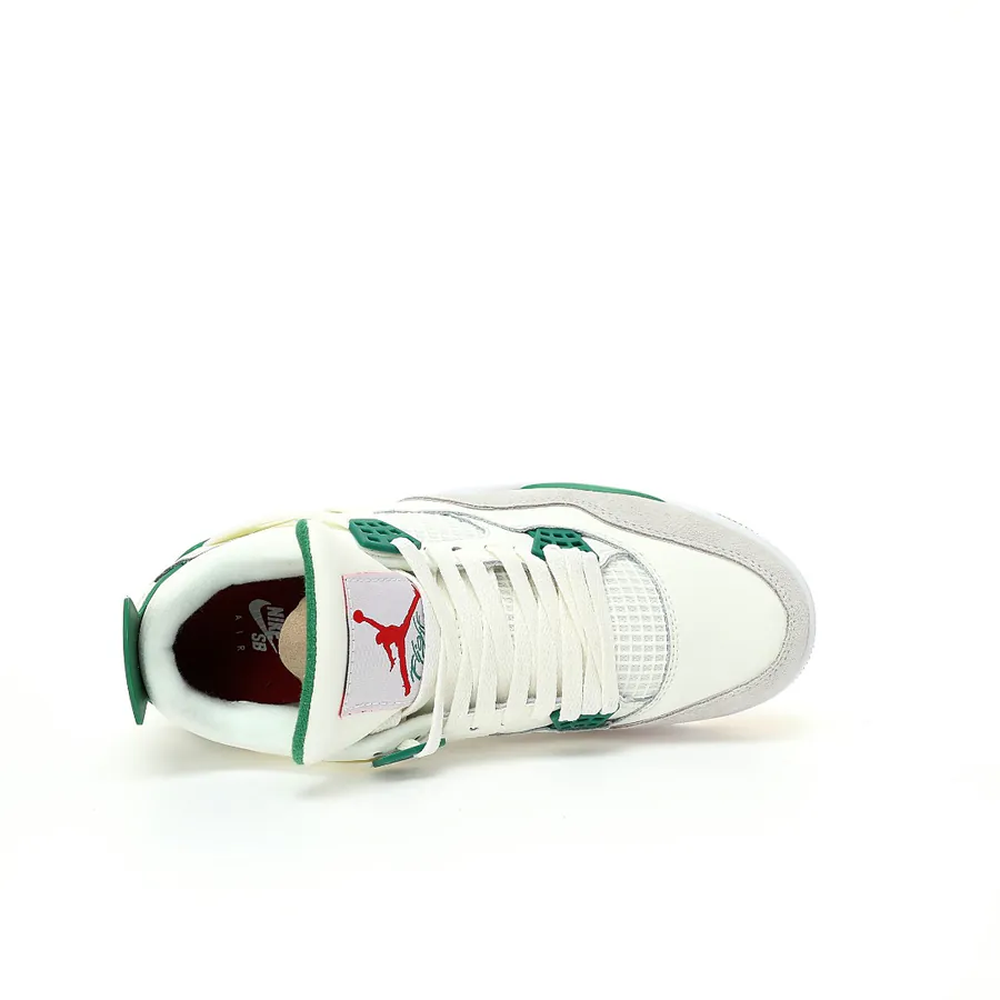 SB x Air 4 Retro SP Basketball Shoe in Pine Green