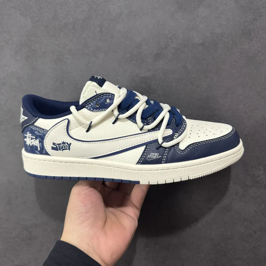 Travis Scott x Fraent Design x Air 1 Low OG SP 1 Blue Diamond Laces Low Sneaker