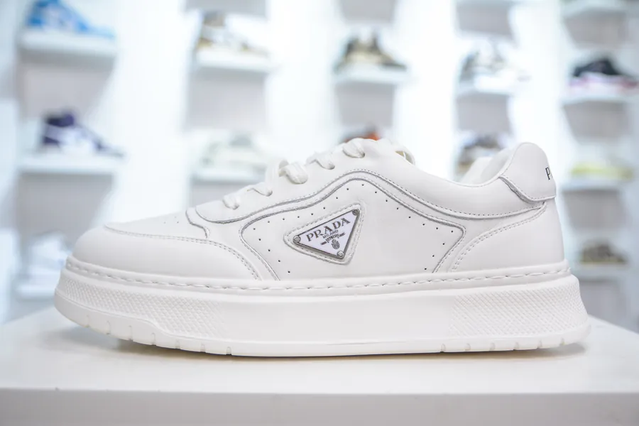 PRADA OG Edition Sneaker Premium Leather, Bold Logo, Sporty Style