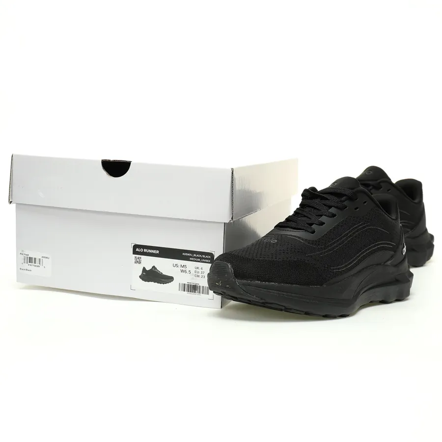Alo Yoga Runner Low Sneaker Retro Style