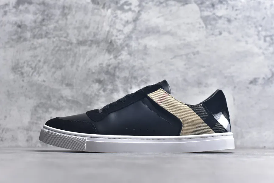 BBR Classic White Sneaker with Retro Pattern