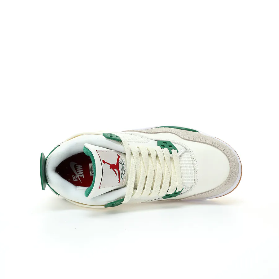 SB x Air 4 Retro SP Pine Green Bucket Bag