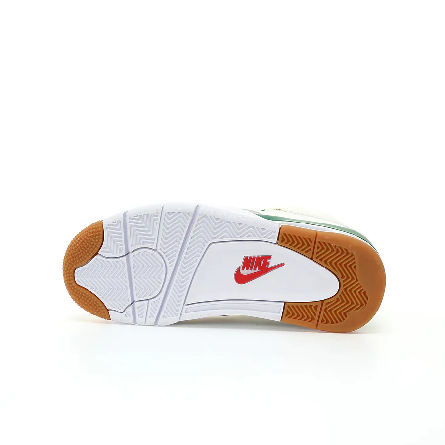 SB x Air 4 Retro SP Pine Green Bucket Bag