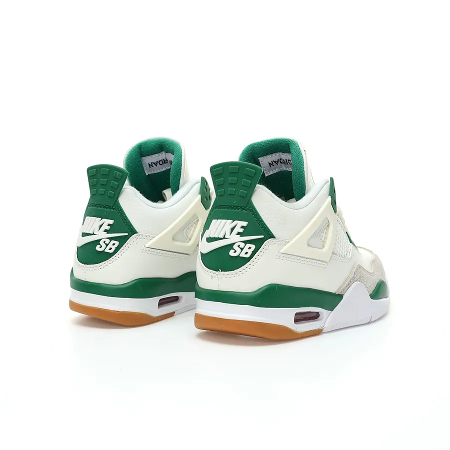 SB x Air 4 Retro SP Pine Green Bucket Bag
