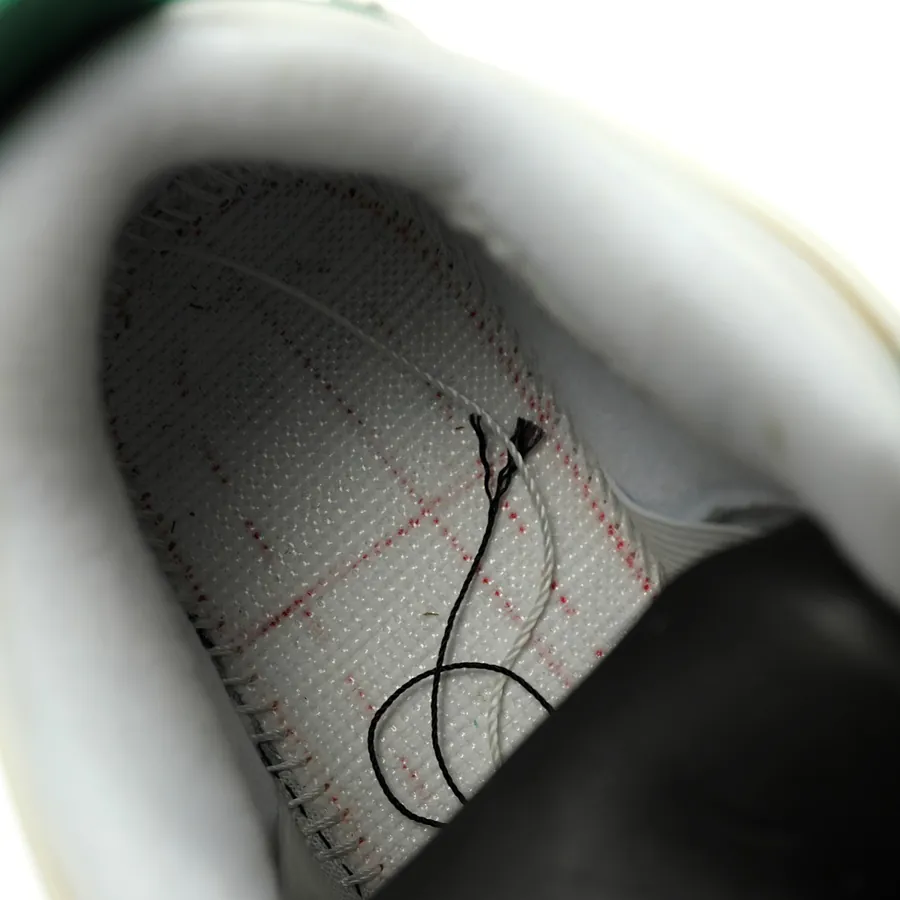 SB x Air 4 Retro SP Pine Green Bucket Bag