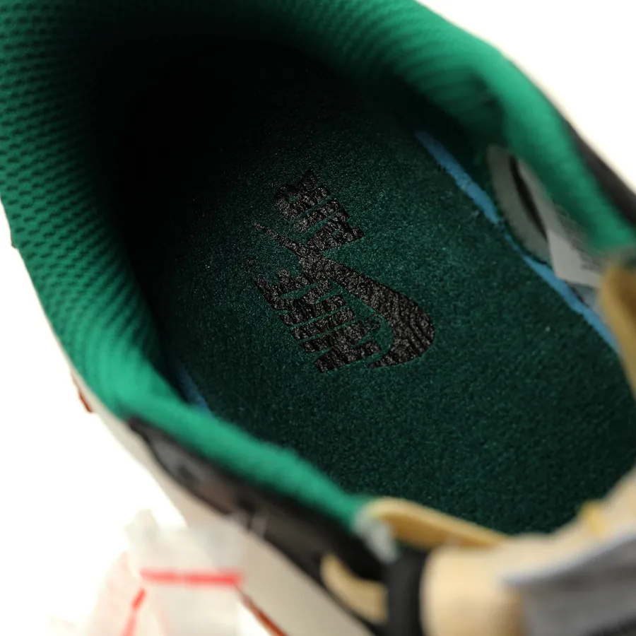 TS Collaboration Lightning Black Green Toe Sneaker