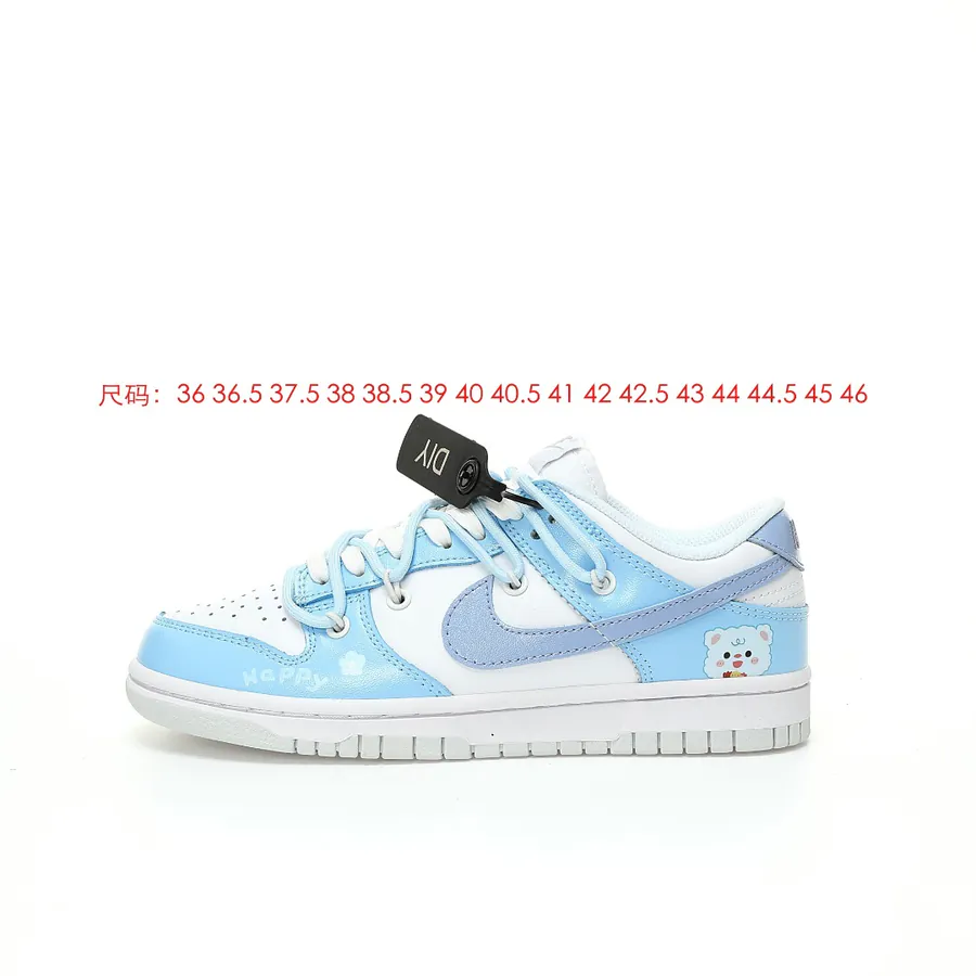 SB Dunk Low Lot Neutral Grey