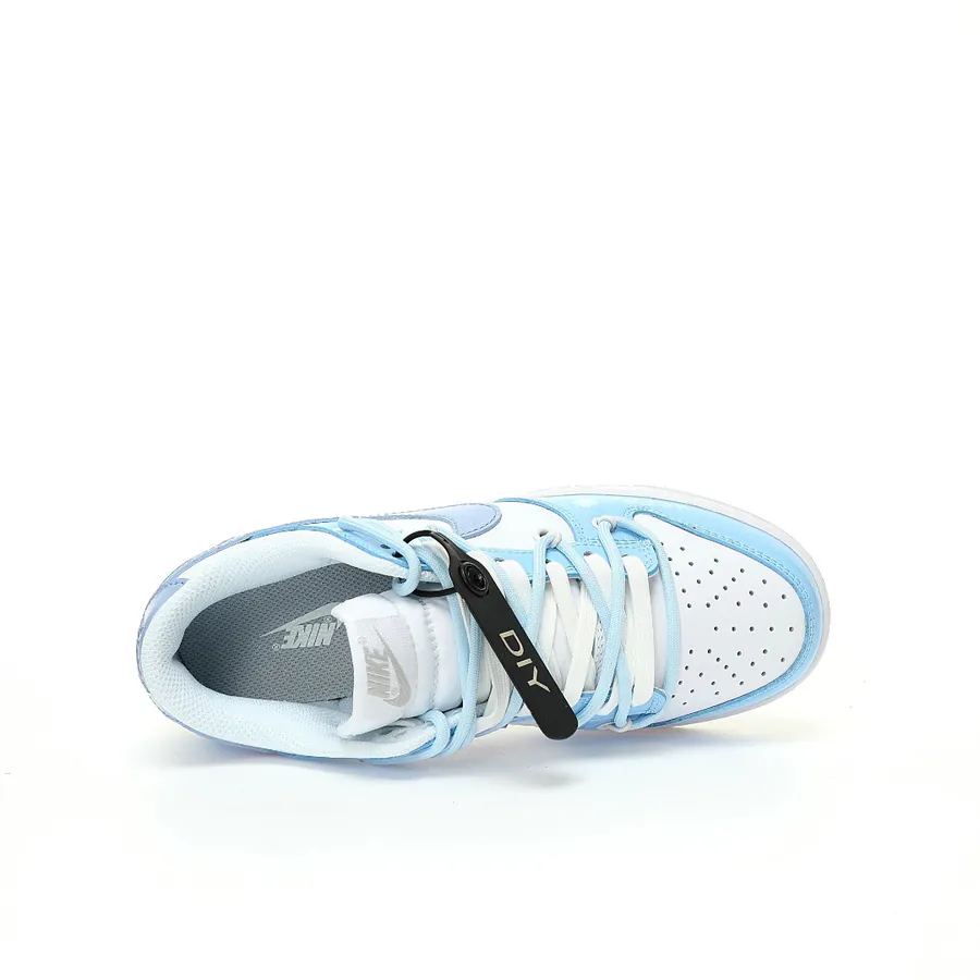 SB Dunk Low Lot Neutral Grey