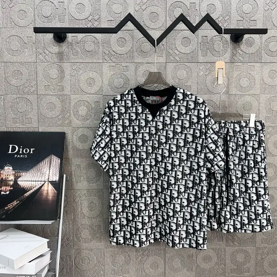 DIO辰星专供 Short Sleeve T Shirt
