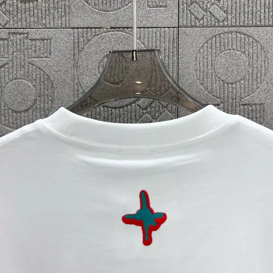DIO Chelsea Star Exclusive Double Color Letter Cross Stitch T Shirt