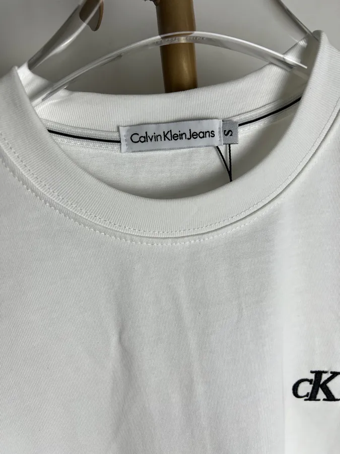 Cain Klein Classic Logo Embroidered Round Neck Short Sleeve