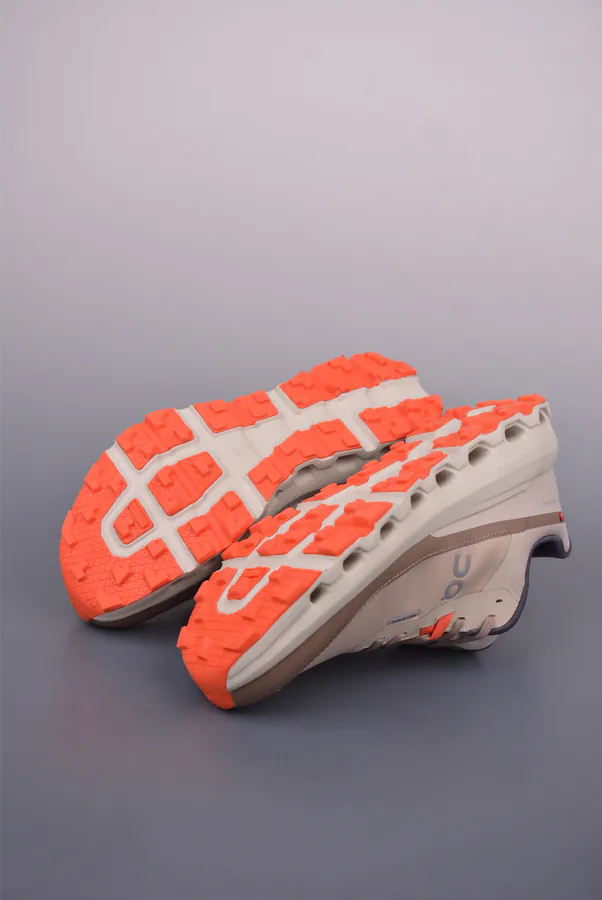 ON Cloudtilt 2 Waterproof Running Shoes