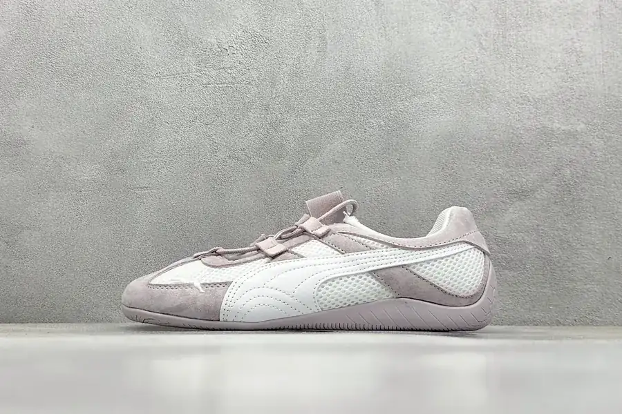 PUM Speed Go Racing Sneaker with Retro Design