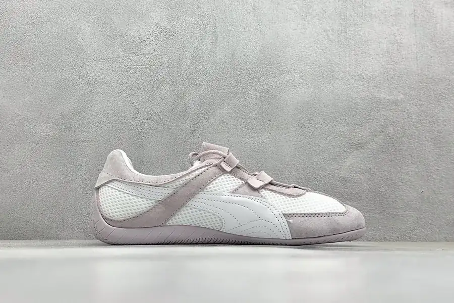 PUM Speed Go Racing Sneaker with Retro Design