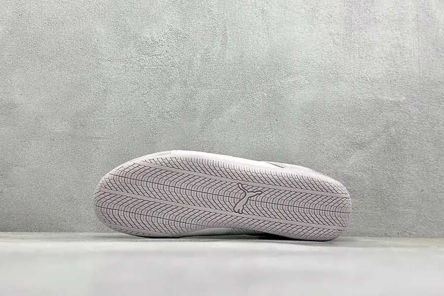 PUM Speed Go Racing Sneaker with Retro Design