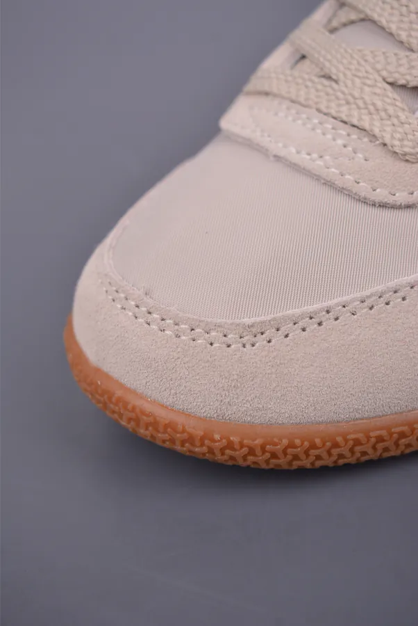 PUM Bella Donna Long Lightweight Breathable Sneaker