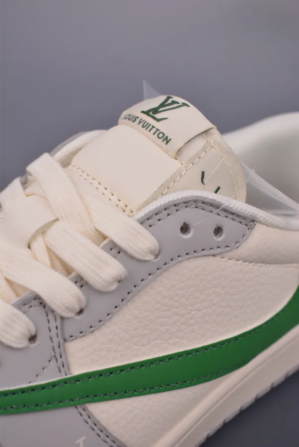 Fraent x Travis Scott x Air 1 Low Triple Collaboration Low Sneaker