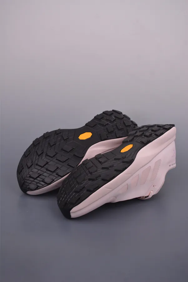 ARC Konseal LT W Technical Trail Running Shoe