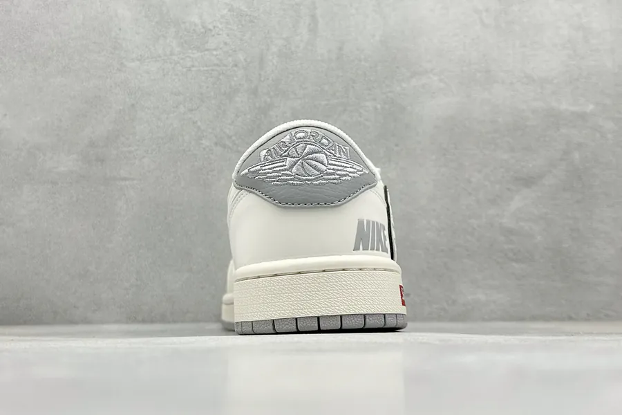 Travis Scott x Fraent Design x Air 1 Low OG SP 1 Cultural Casual Sneakers