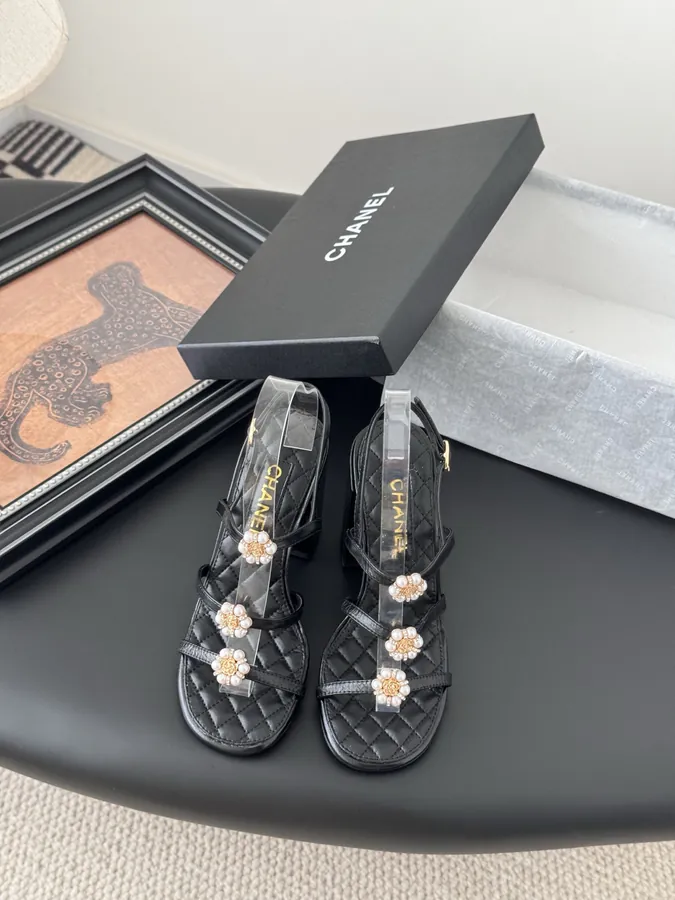 Chanel 25P New Tea Rose Sandals