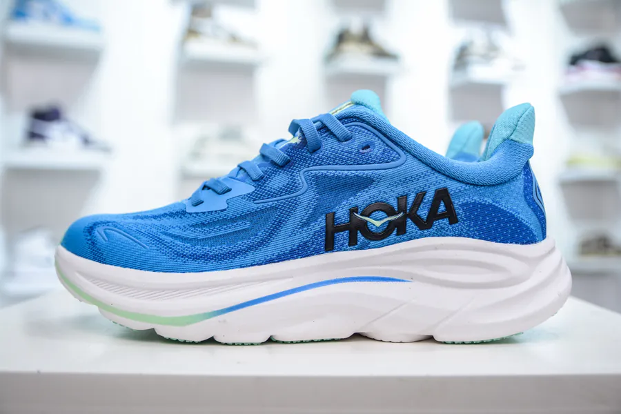 Hoka Clifton 10 Lightweight Trail Running Shoes