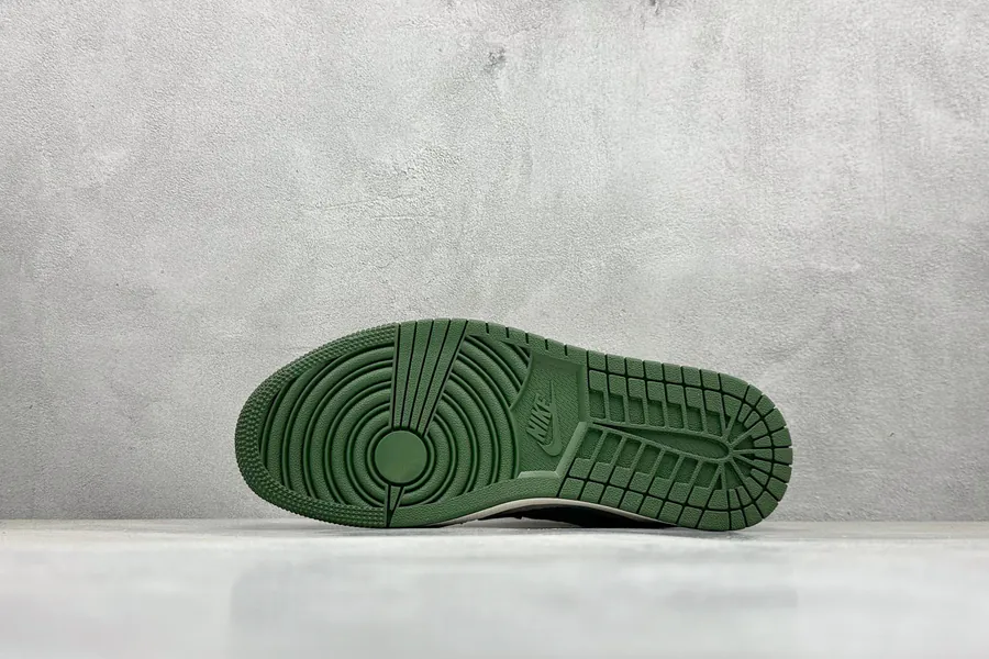 Fraent x Travis Scott x Air 1 Low 三方联名 Low Top Sneaker