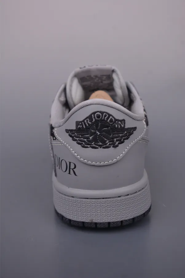 Fraent x Travis Scott x Air 1 Low 三方联名 Low Top