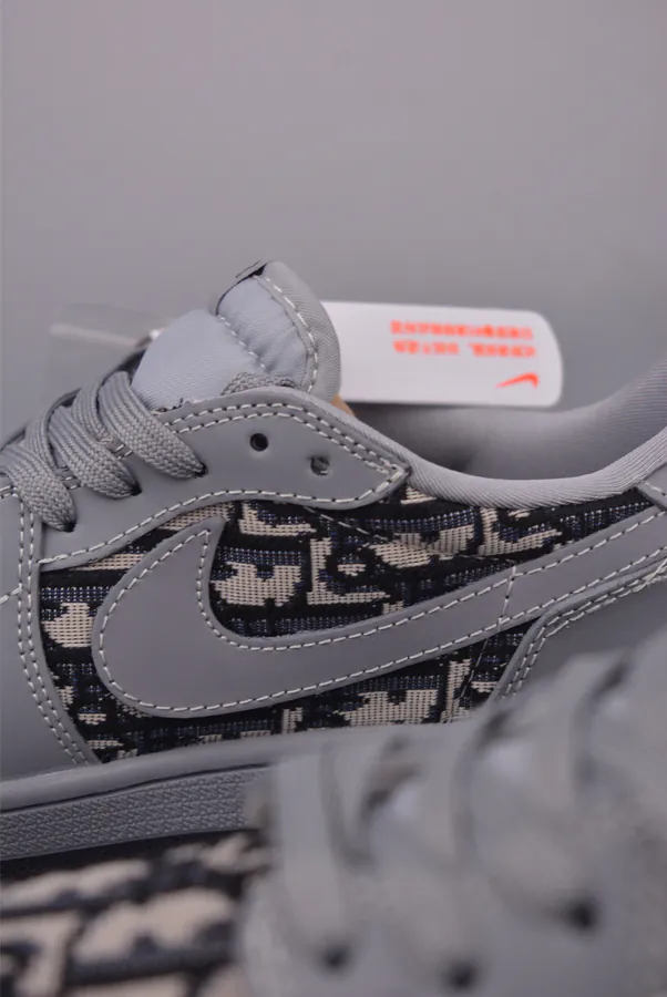 Fraent x Travis Scott x Air 1 Low 三方联名 Low Top