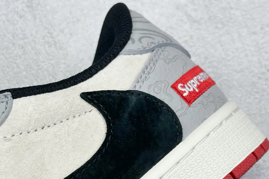 Travis Scott x Fraent Design x Air 1 Low OG SP 'Collaboration 祥云 New Year Red'