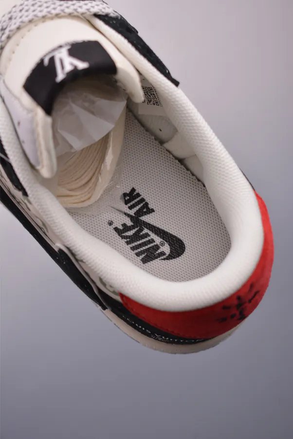Fraent x Travis Scott x Air 1 Low 三方联名倒钩鞋