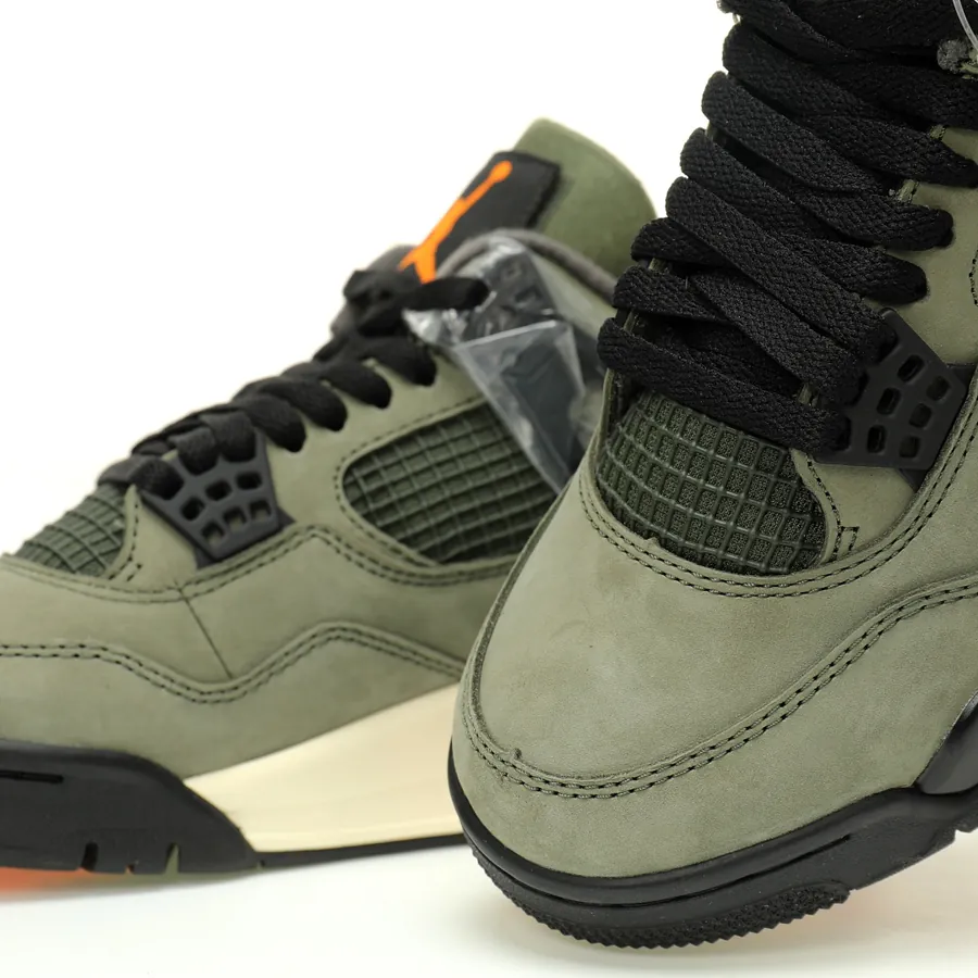 UNDEFEATED x Air 4 Retro Mid 20th Anniversary Edition