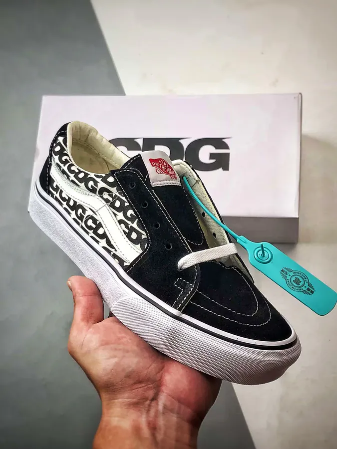 SK8 Low x G Collaboration Low Top Sneaker