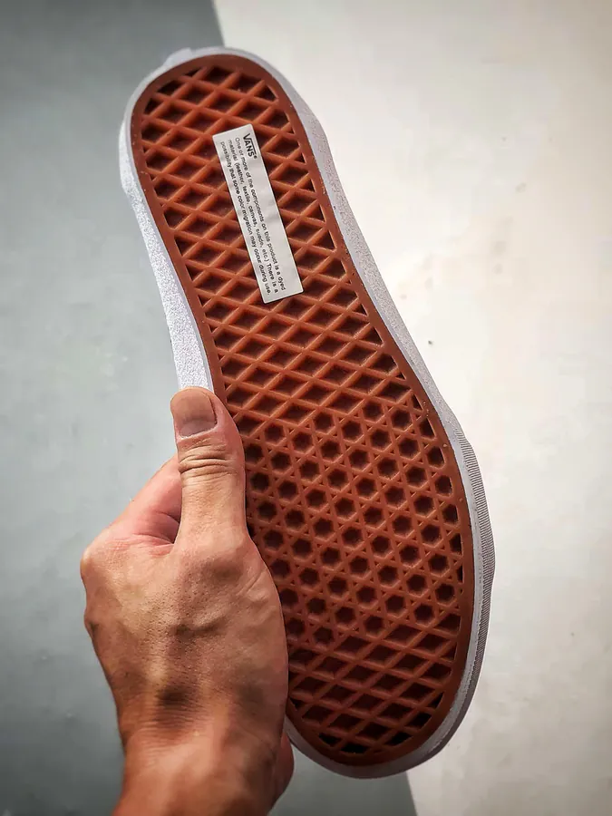 SK8 Low x G Collaboration Low Top Sneaker