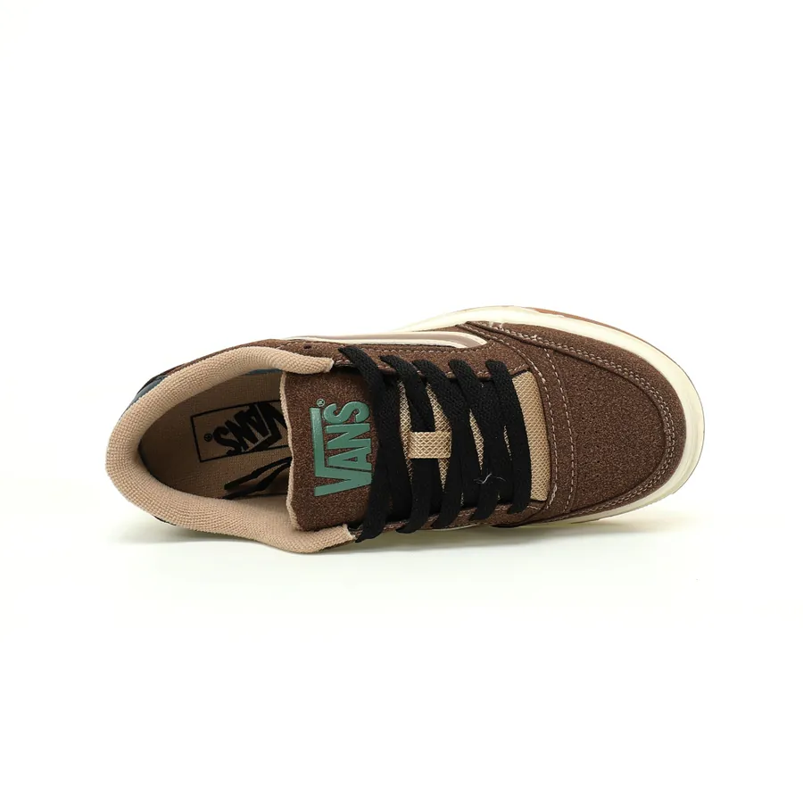 VAN Upland Skate Low Retro Sneaker with Thick Sole